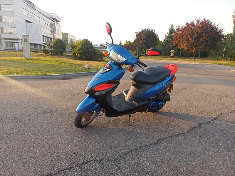 Vand Scuter Linhai Prince 49 cc